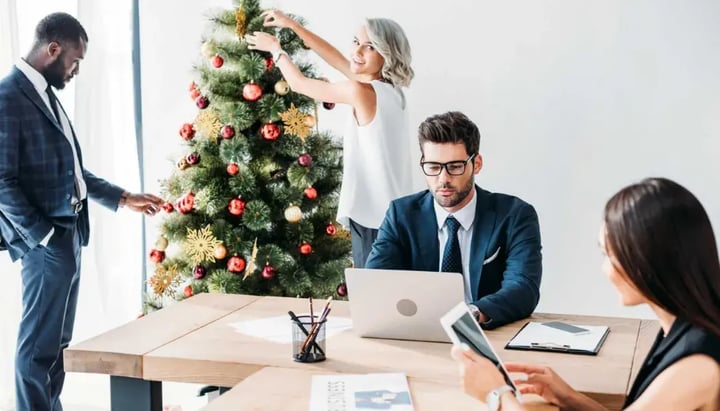 12 Creative Ways to Engage Employees During the Holidays