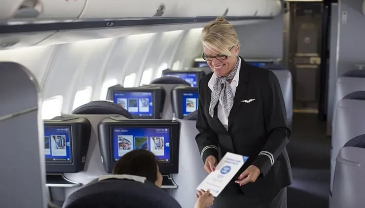 How Effective Internal Comms Enhance Airline Customer Service