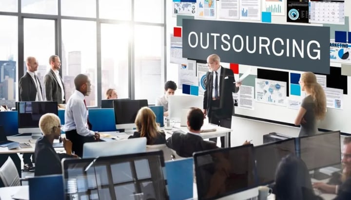 2024 Trends Encouraging Organizations to Outsource Internal Comms